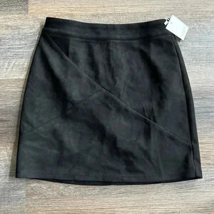 (32)NWT Mangopop  suede skirt